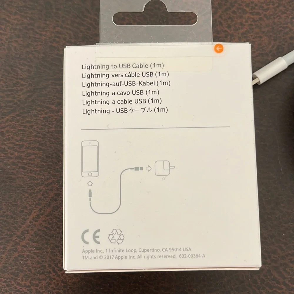 3 Apple iPhone cable chargers